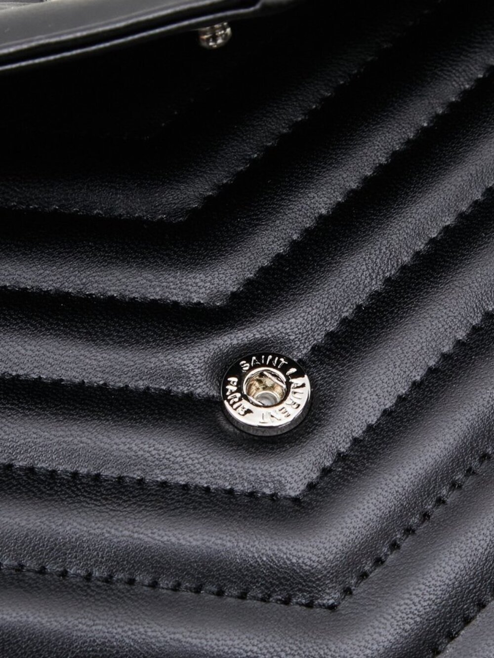 Saint Laurent Envelope Medium Bag - Picture 4 of 8